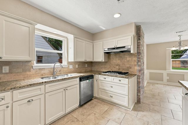 11310 Olympia Drive, Houston, TX 77077