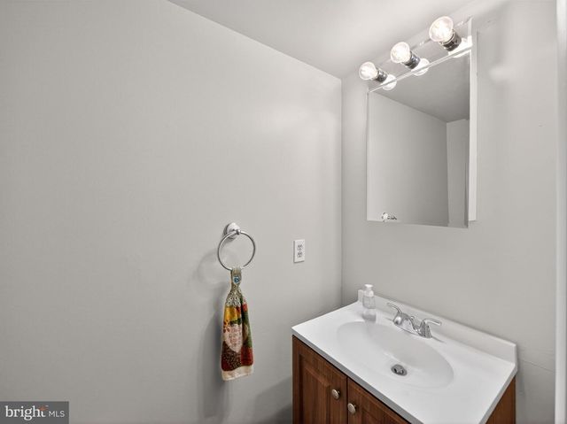 110 LAUREL, Quakertown, PA 18951