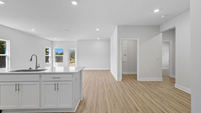 2086 Wiregrass Street, Navarre, FL 32566