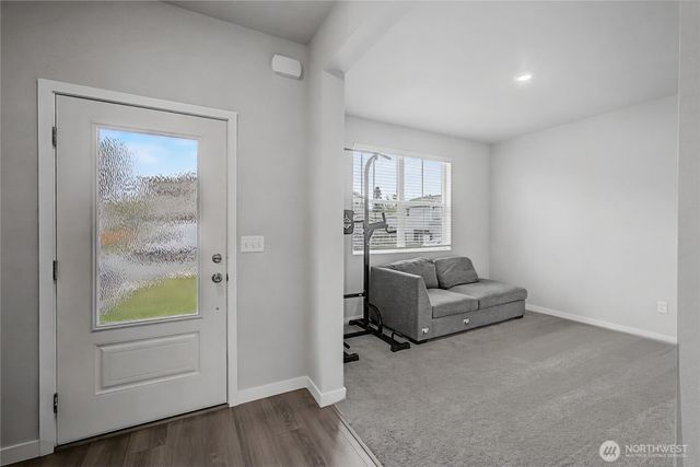 8723 13th Court E, Tacoma, WA 98445