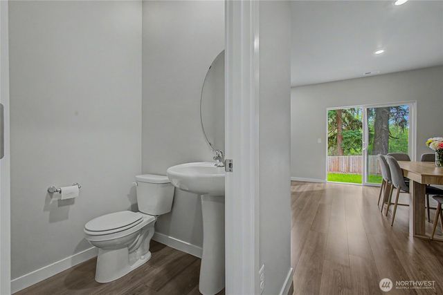 8723 13th Court E, Tacoma, WA 98445