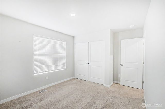 8723 13th Court E, Tacoma, WA 98445