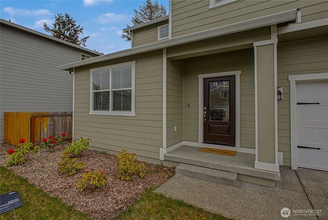 8723 13th Court E, Tacoma, WA 98445