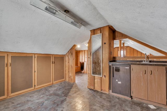 6700 Jackson Street, Taylor, MI 48180