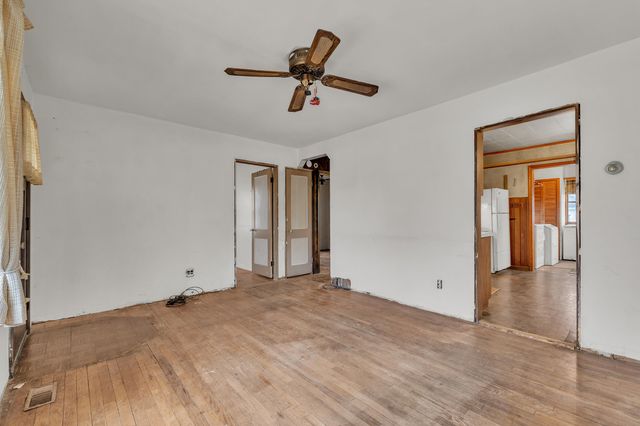 6700 Jackson Street, Taylor, MI 48180