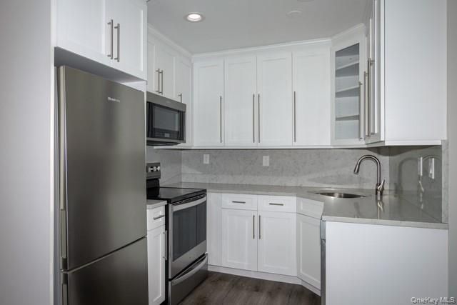 105 Overton Avenue M, Sayville, NY 11782