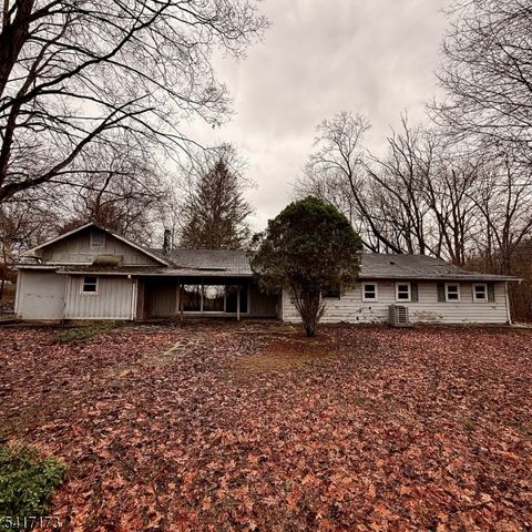 76 Valley View Rd, High Bridge Boro, NJ 08829