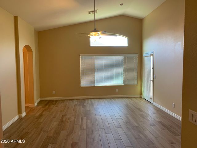 9534 W ALBERT Lane, Peoria, AZ 85382