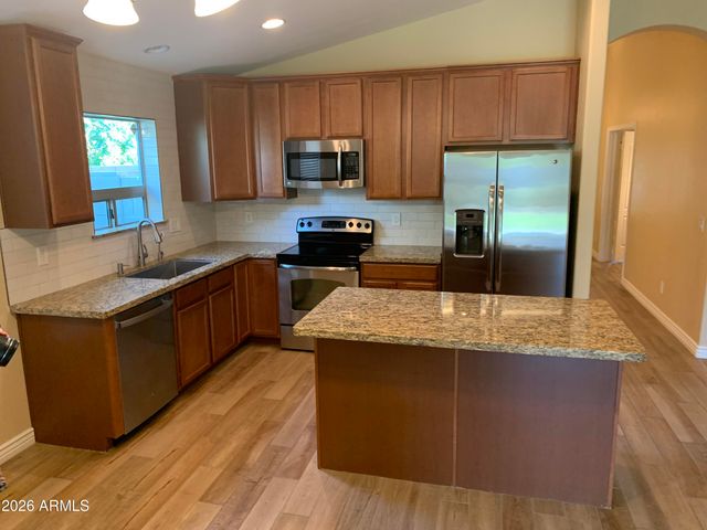 9534 W ALBERT Lane, Peoria, AZ 85382