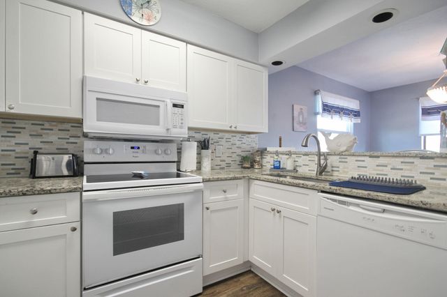 1113 S Ocean Blvd Unit 601, Surfside Beach, SC 29575
