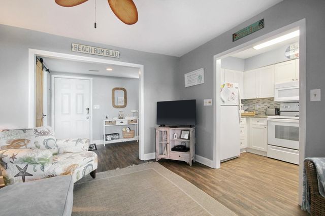 1113 S Ocean Blvd Unit 601, Surfside Beach, SC 29575