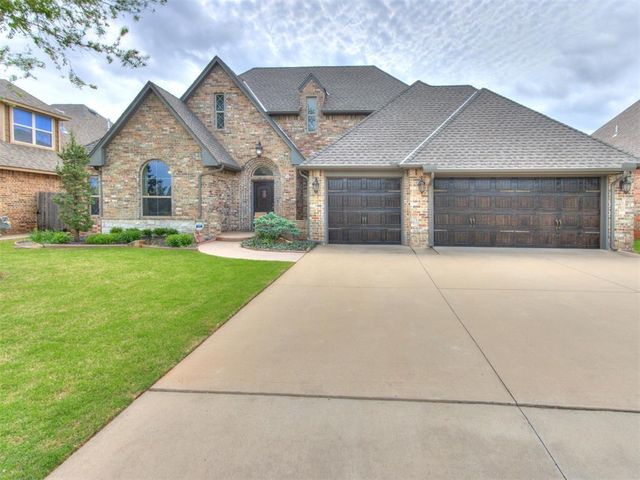 19720 Meadow Bend Avenue, Edmond, OK 73012