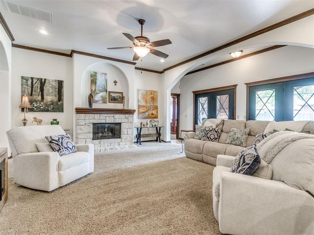 19720 Meadow Bend Avenue, Edmond, OK 73012