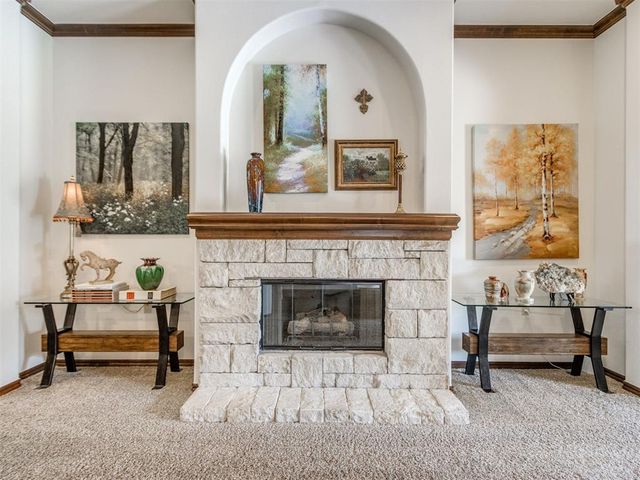 19720 Meadow Bend Avenue, Edmond, OK 73012