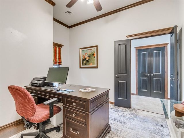 19720 Meadow Bend Avenue, Edmond, OK 73012