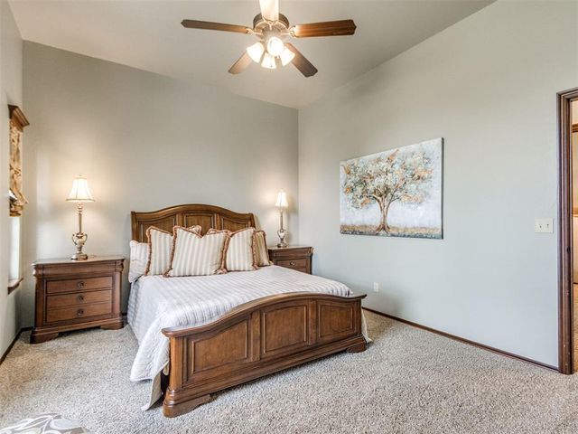 19720 Meadow Bend Avenue, Edmond, OK 73012
