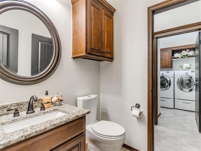 19720 Meadow Bend Avenue, Edmond, OK 73012