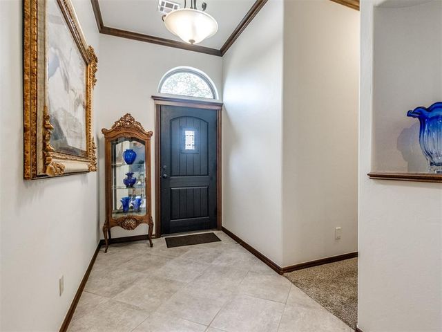 19720 Meadow Bend Avenue, Edmond, OK 73012