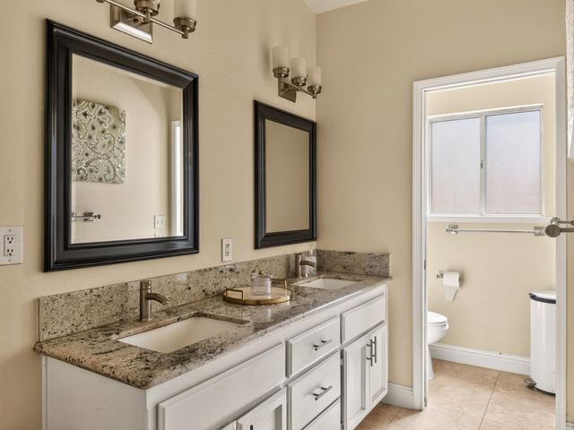5451 N State Street, Fresno, CA 93722
