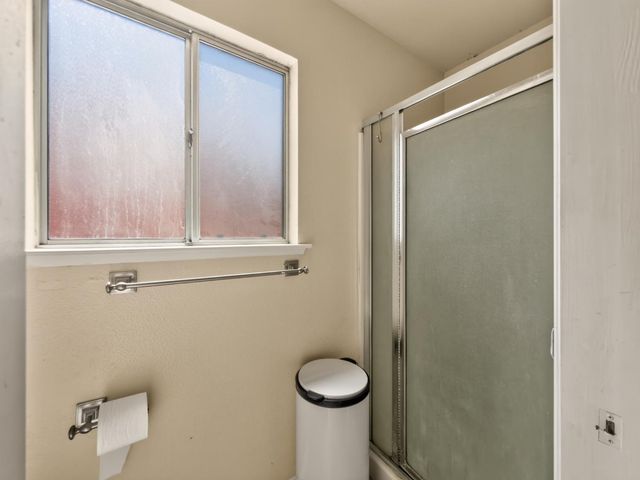 5451 N State Street, Fresno, CA 93722