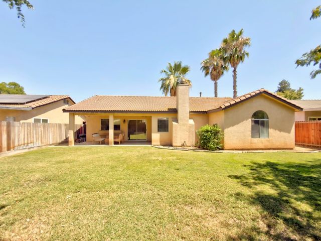 5451 N State Street, Fresno, CA 93722