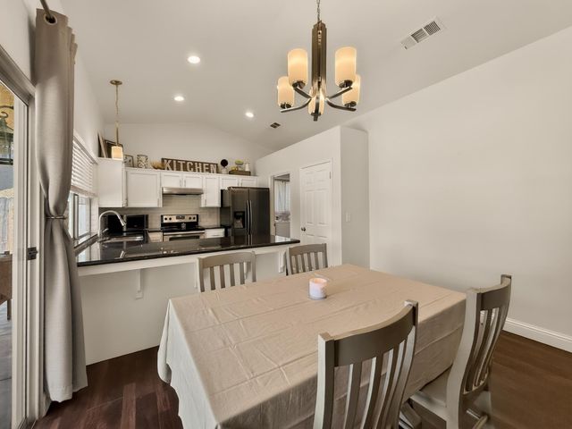 5451 N State Street, Fresno, CA 93722