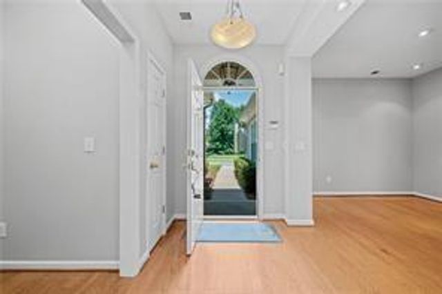 304 Laurel Glen Crossing, Canton, GA 30114