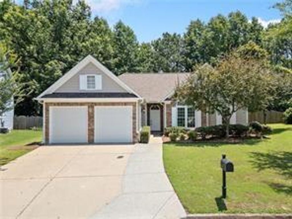304 Laurel Glen Crossing, Canton, GA 30114