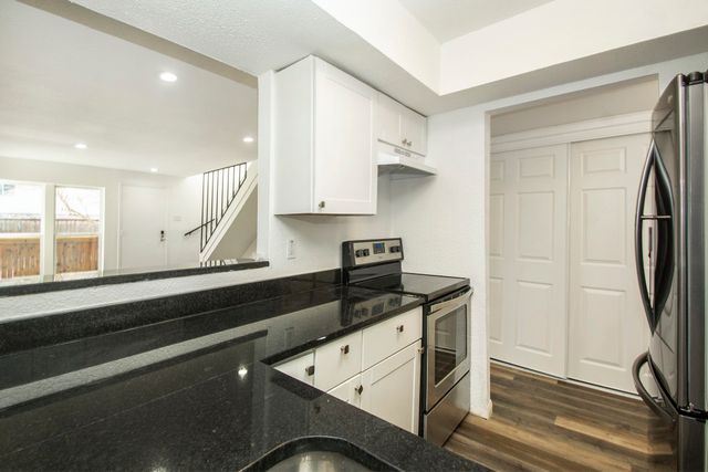 2611 Via Cordova, Carrollton, TX 75006