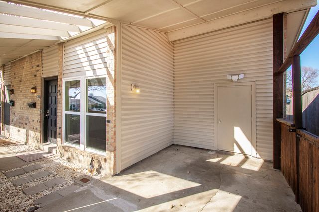 2611 Via Cordova, Carrollton, TX 75006