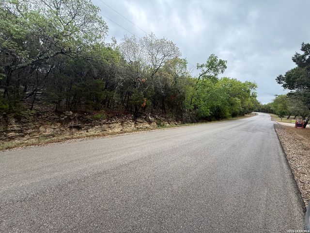 1050 Rotherman, Canyon Lake, TX 78133