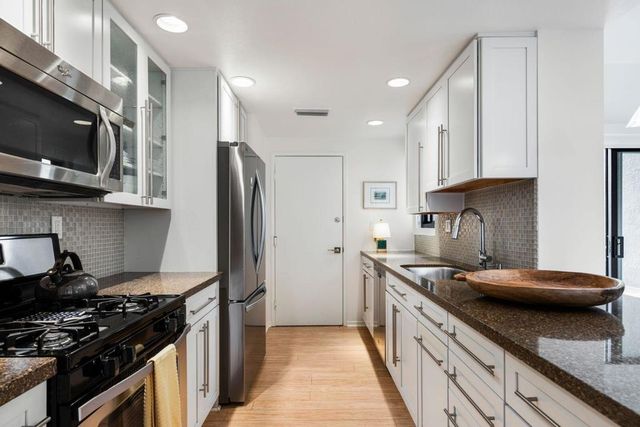 1294 Tiffany Circle N, Palm Springs, CA 92262