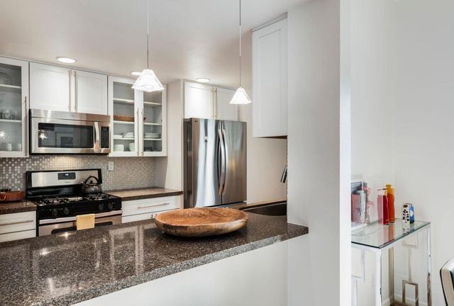 1294 Tiffany Circle N, Palm Springs, CA 92262