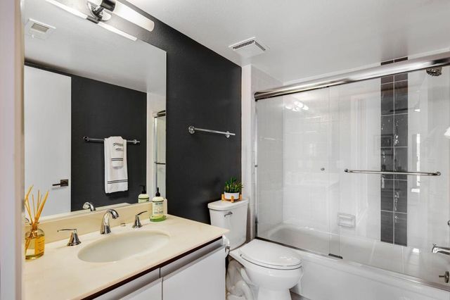 1294 Tiffany Circle N, Palm Springs, CA 92262