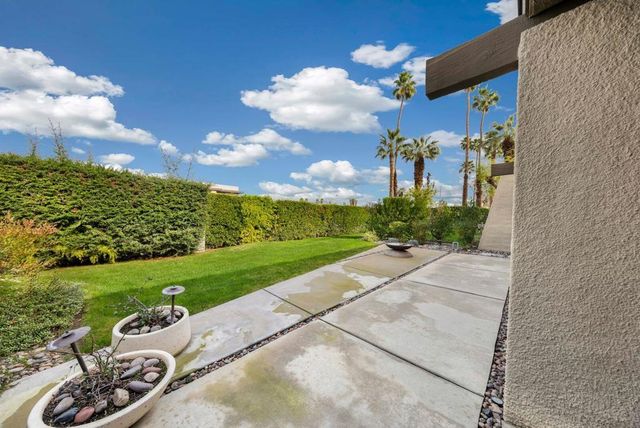 1294 Tiffany Circle N, Palm Springs, CA 92262