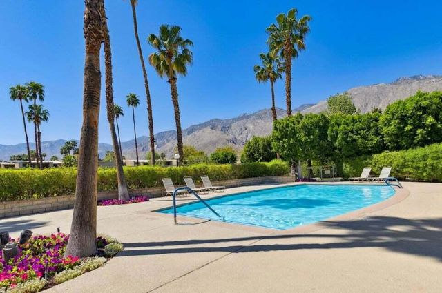 1294 Tiffany Circle N, Palm Springs, CA 92262