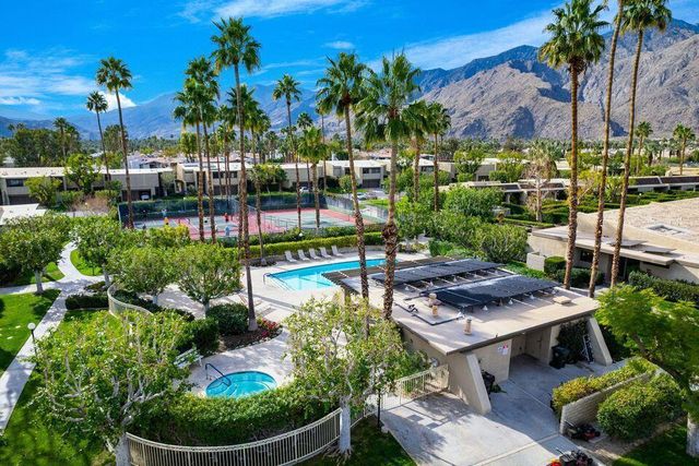 1294 Tiffany Circle N, Palm Springs, CA 92262