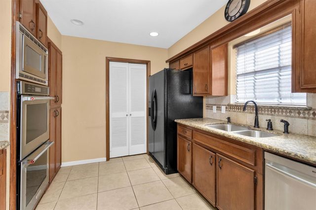 13306 Bexhill Drive, Houston, TX 77065