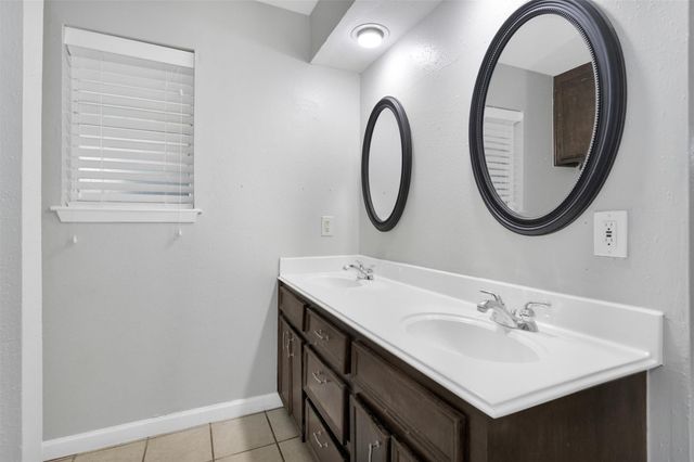 13306 Bexhill Drive, Houston, TX 77065