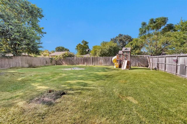13306 Bexhill Drive, Houston, TX 77065