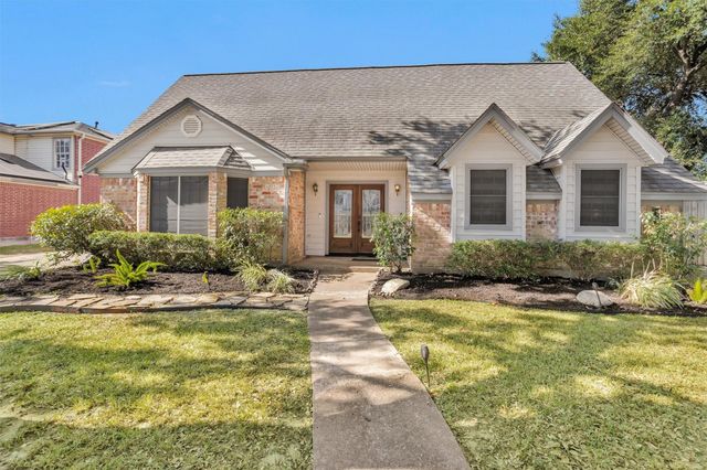 13306 Bexhill Drive, Houston, TX 77065