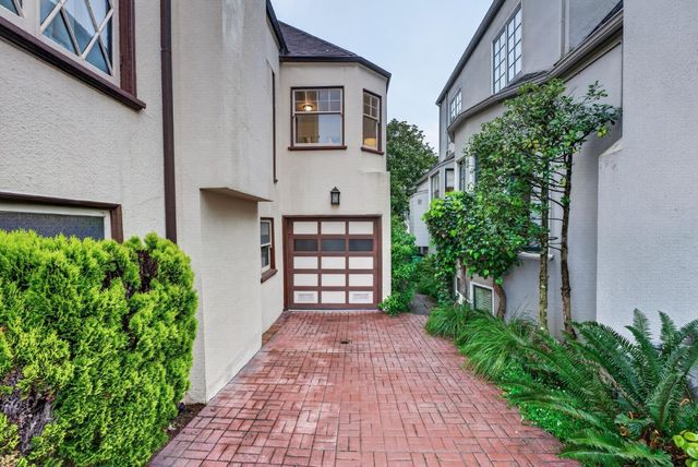 335 Yerba Buena Avenue, San Francisco, CA 94127