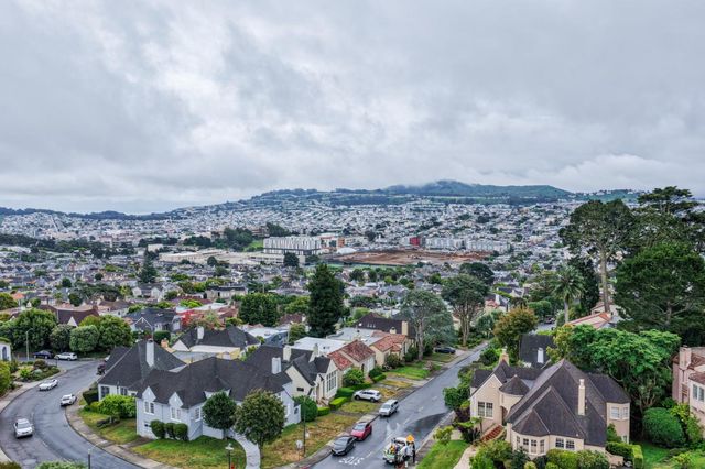 335 Yerba Buena Avenue, San Francisco, CA 94127