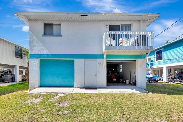 2409 AVENUE B, Bradenton Beach, FL 34217