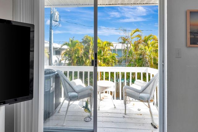 2409 AVENUE B, Bradenton Beach, FL 34217