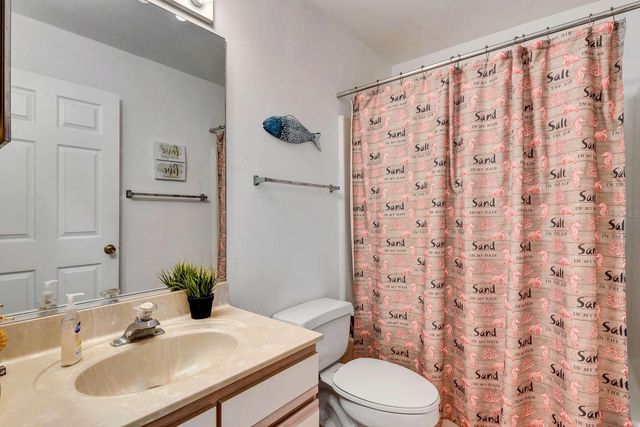 2409 AVENUE B, Bradenton Beach, FL 34217