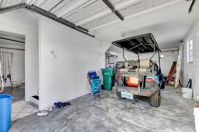 2409 AVENUE B, Bradenton Beach, FL 34217