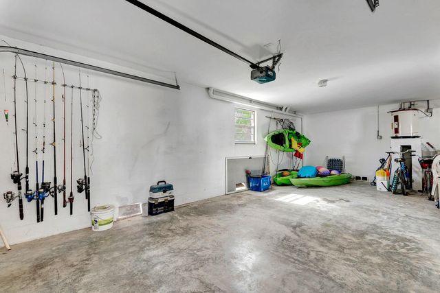 2409 AVENUE B, Bradenton Beach, FL 34217