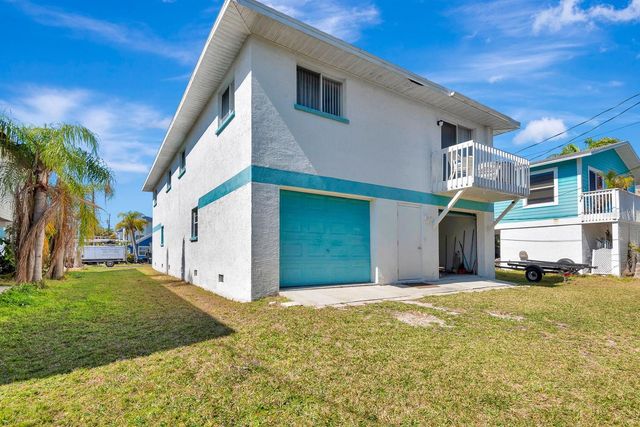 2409 AVENUE B, Bradenton Beach, FL 34217