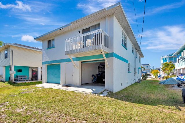 2409 AVENUE B, Bradenton Beach, FL 34217